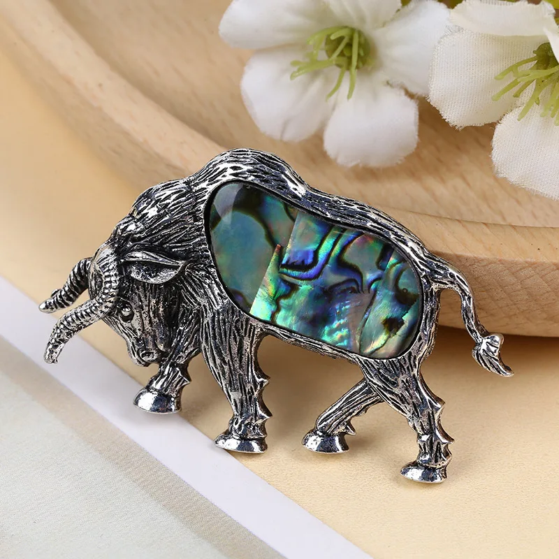 Dyed Abalone Shells, White Shells, Wealth and Prosperity European and American Popular Bullfighting