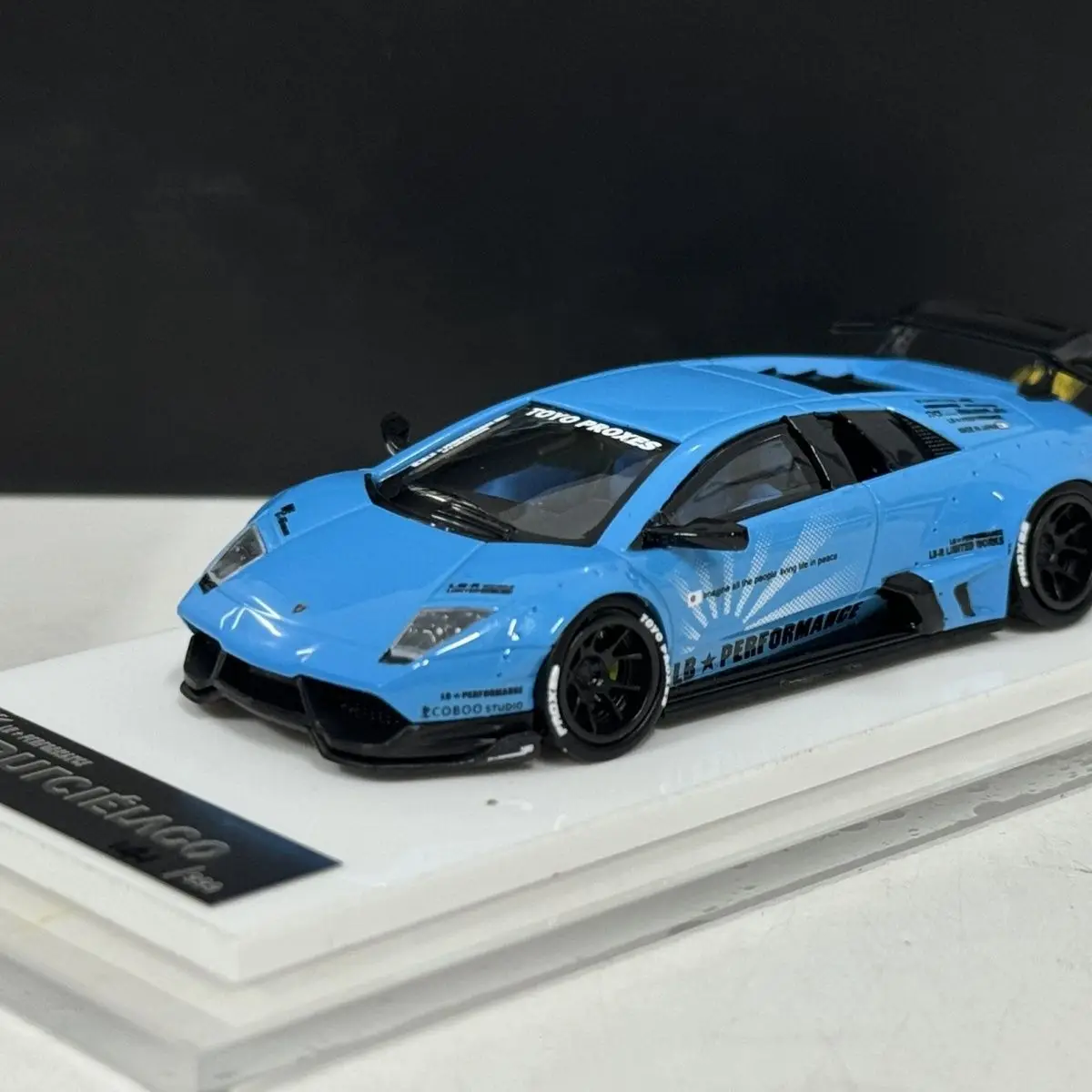 Diecast modelo de carro onemodel 1/64 lamborghini 670 carro modei bat carro esportivo modificado de corpo largo veículos de jogo caixa original