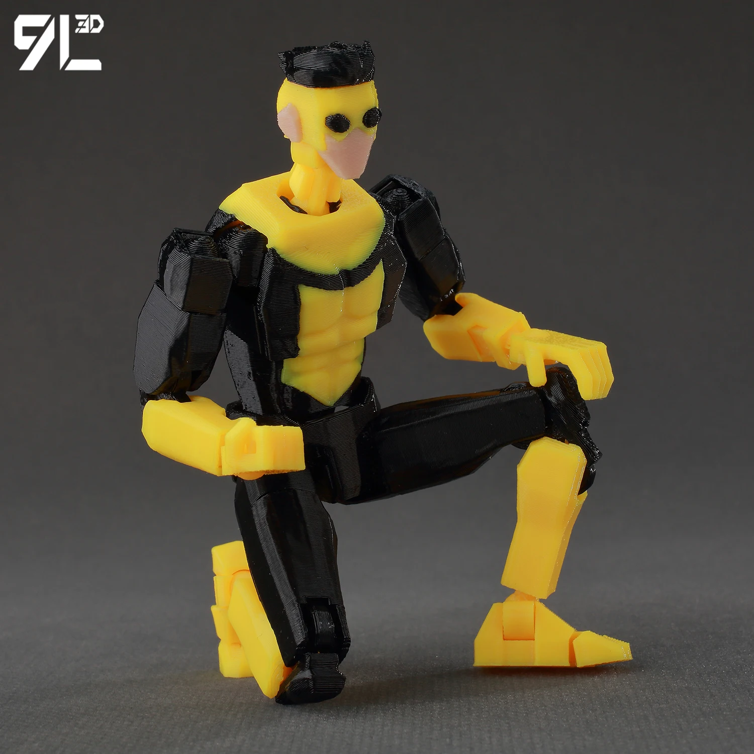 9L3D Printed Multi-Jointed Action Figure Invincible 3.0 Black