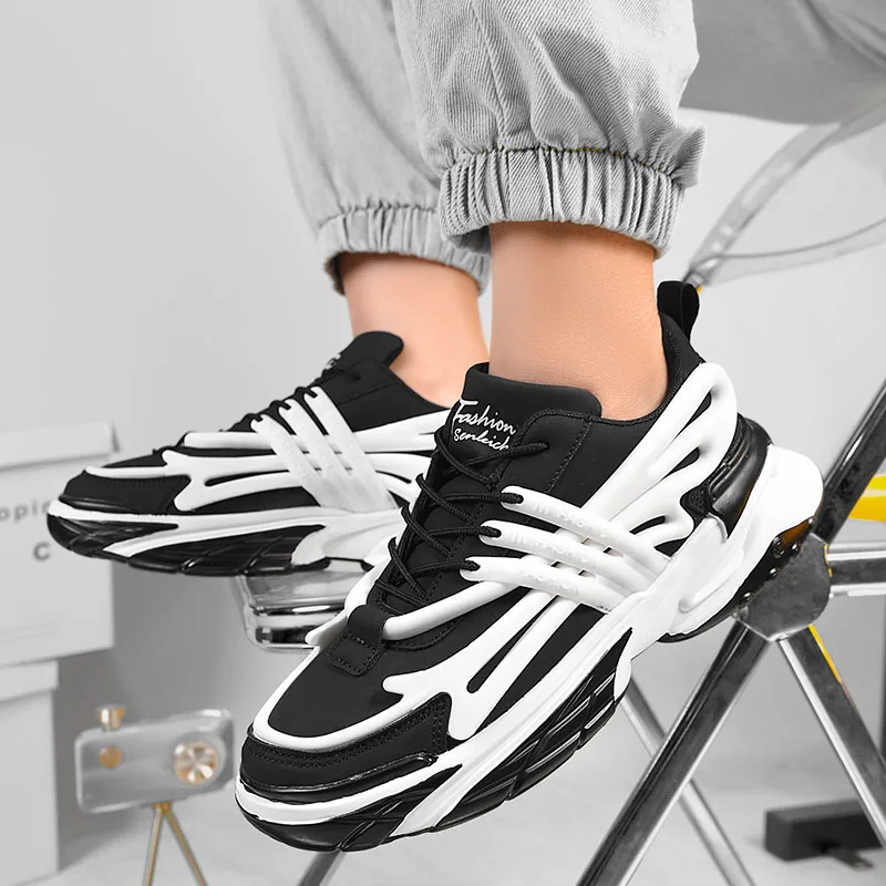 Men's Casual Sports Shoes, Fashionable Thick Soled Skateboarding Shoes, Trendy and Comfortable Men's Shoes Suitable for Outdoor