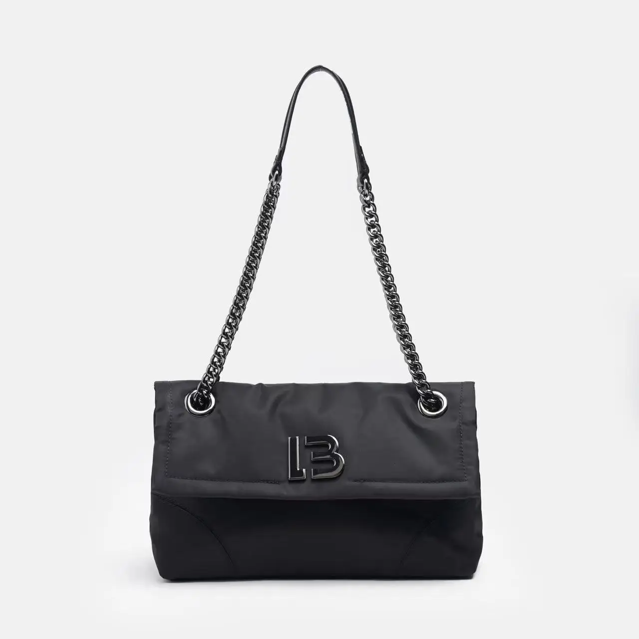 2024 classic light luxury black chain advanced practical buckle all-black square bag large capacity to store many items