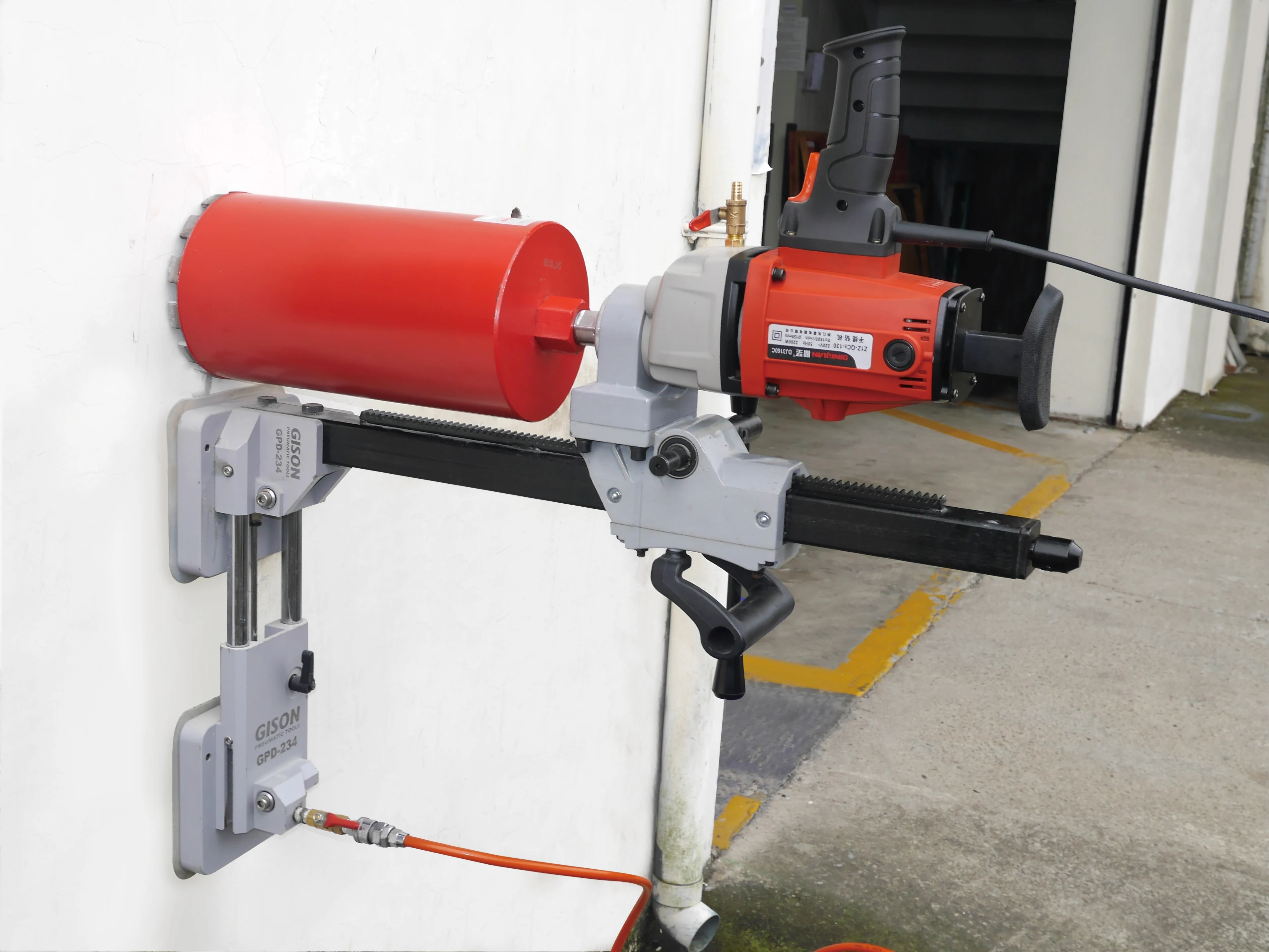 Soporte de pie para taladro