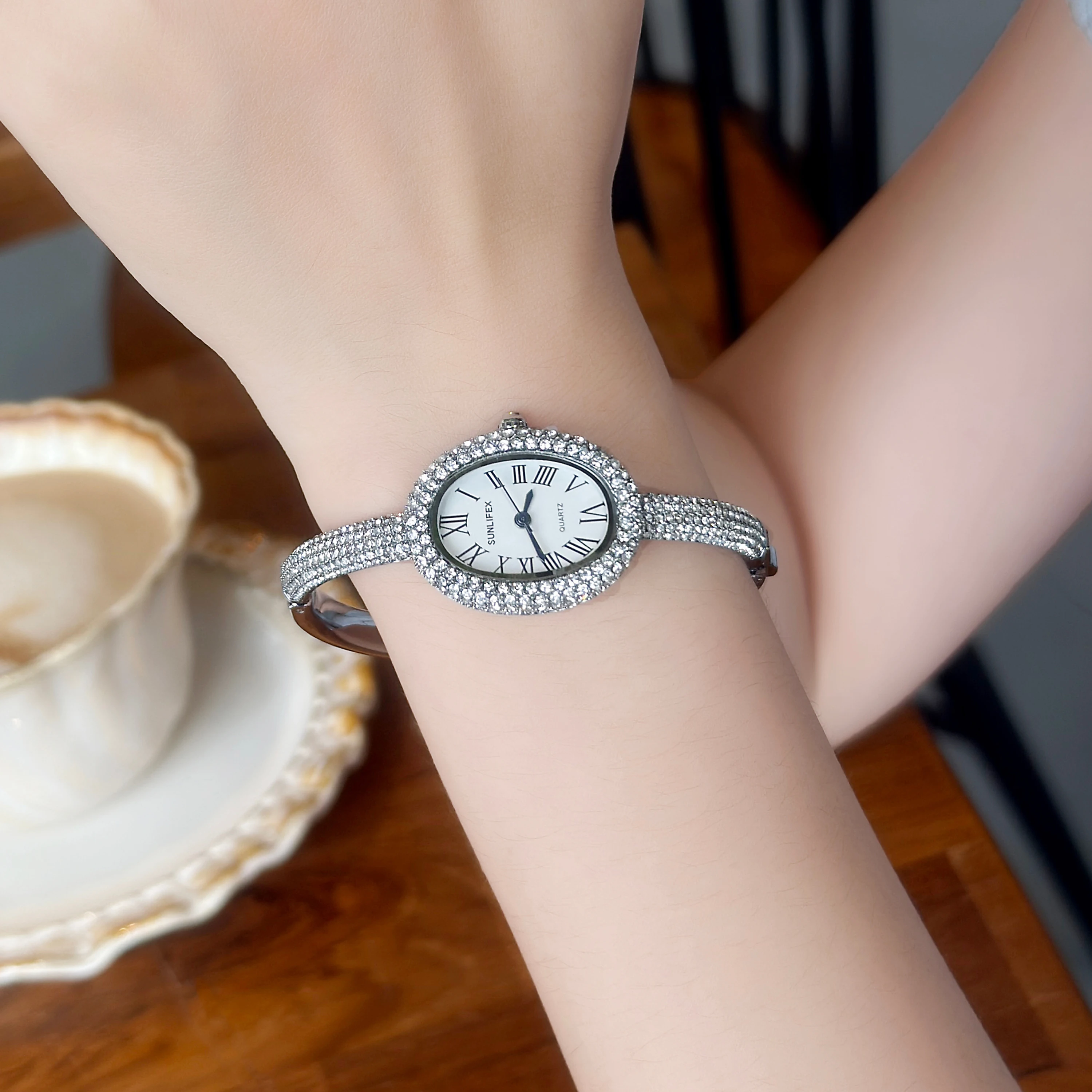 Luxury Crystal Oval Bangle Watch For Women Roman Numeral Dial Rhinestone Inlaid Elegant Waterproof Quartz Wristwatch Reloj Mujer