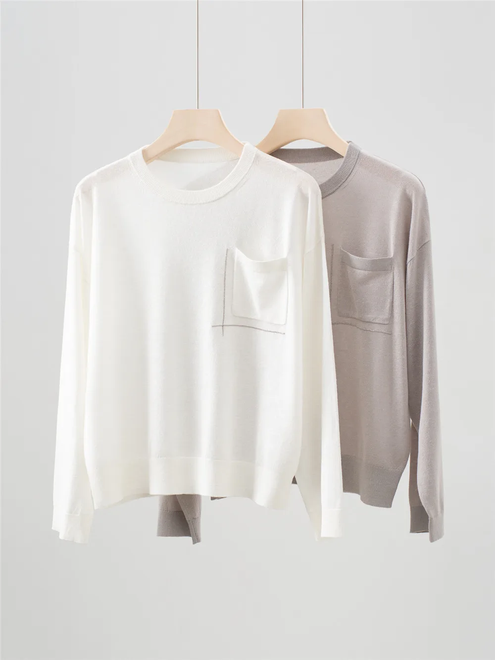

25 Early Autumn New Linen Bead Chain Pocket Knitted Long Sleeve Round Neck Thin Casual Top