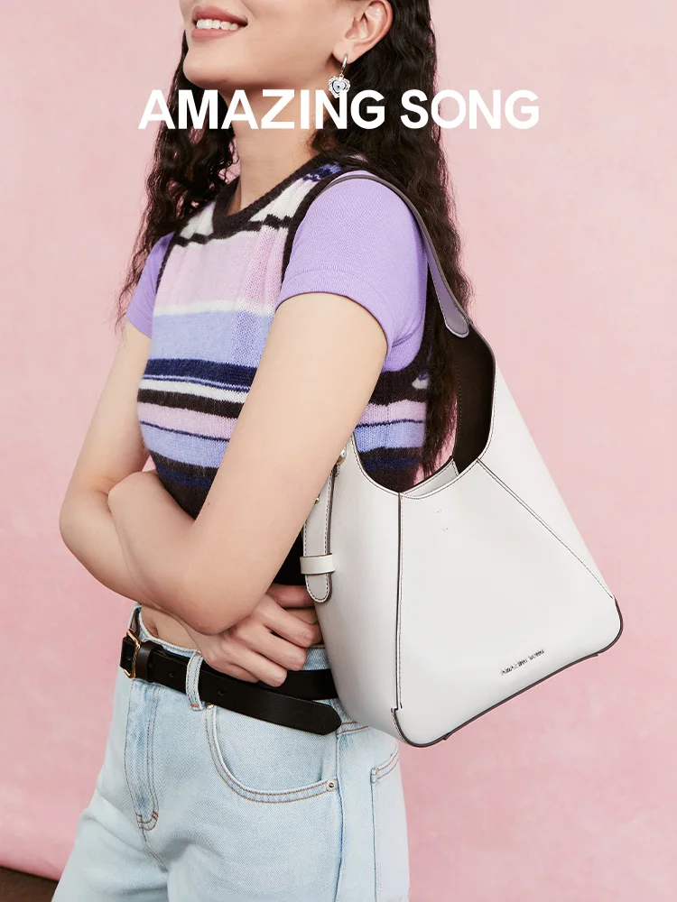 Amazing Song Flat Bucket Bag