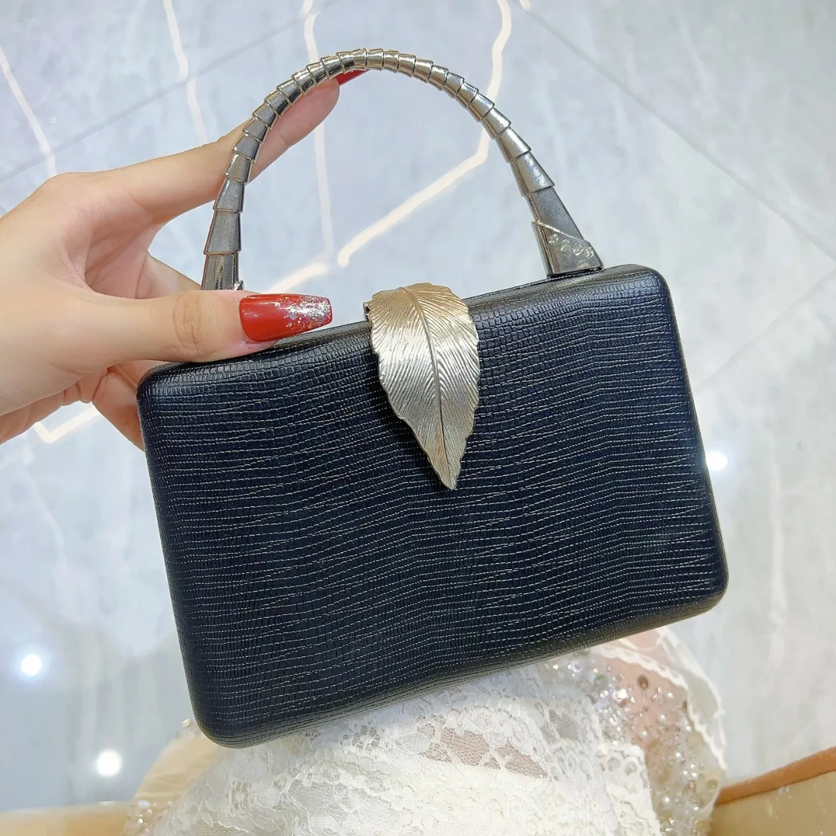 

Sweet Memory Handbag Sliver Gold Black Red Champagne Dolly Bags One Shoulder Crossbody Dinner Bag Party Evening Dress Bags