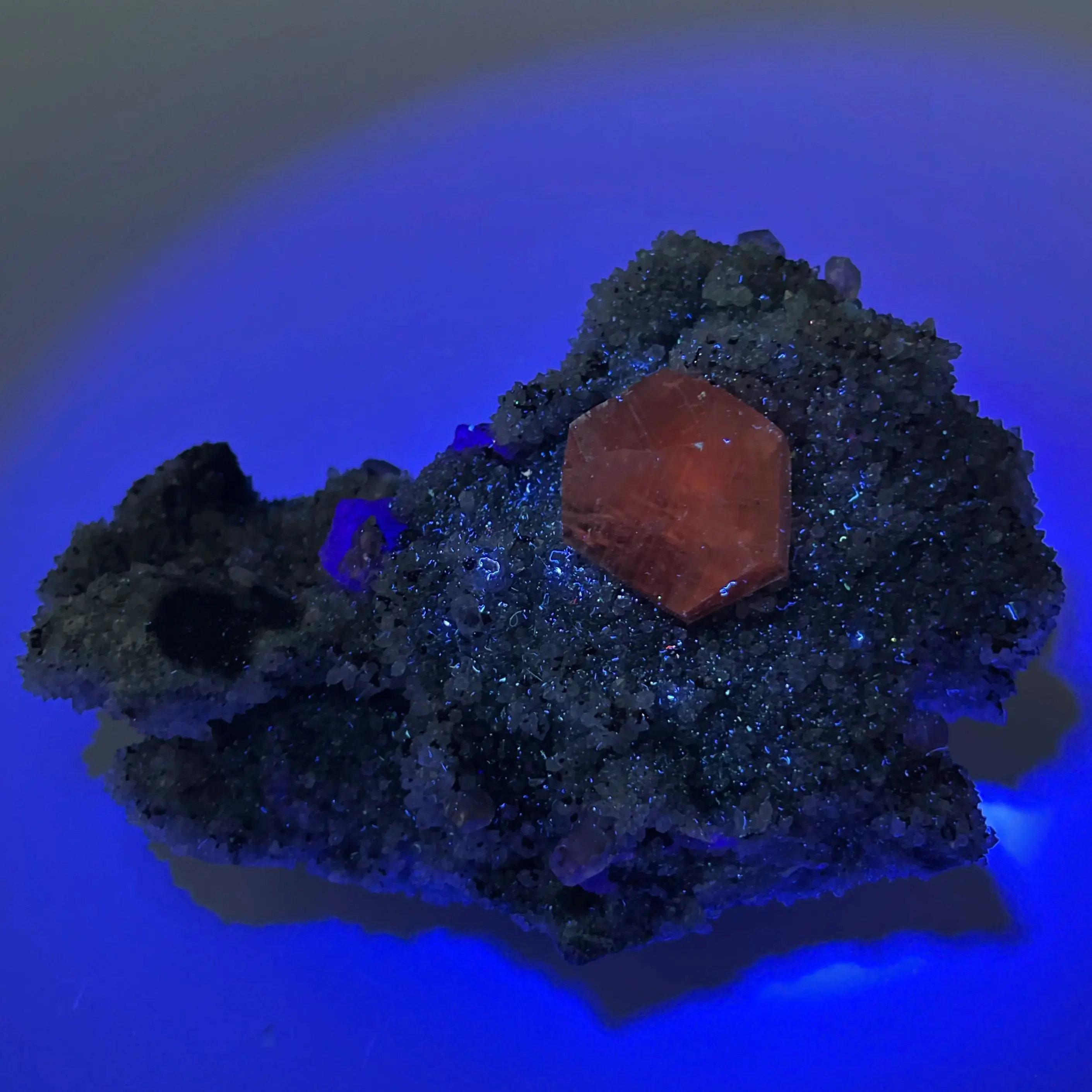 Natural Clear Quartz Crystals With Calcite Fluorescence Effect Mineral Specimen And Fluorite Healing Grystal Home Decorations