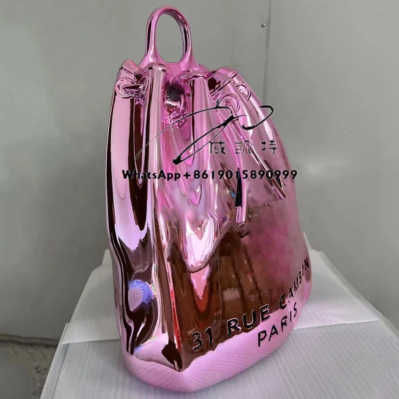 Moderne Innendekoration, Kunstharz, Kunsthandwerk, Kegelstatue, Handtasche, Vase, galvanisierte Tasche, Fiberglas-Skulptur oder Heimdekor-Modell