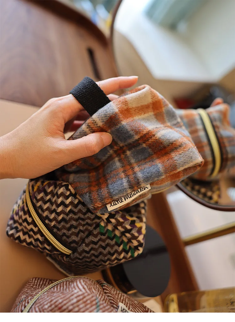 Geometric Cube Bag Metal Zipper Handle Fabric Brushed Creative Twill Square Wave Pattern Storage Bag Small Cosmetic Bag
