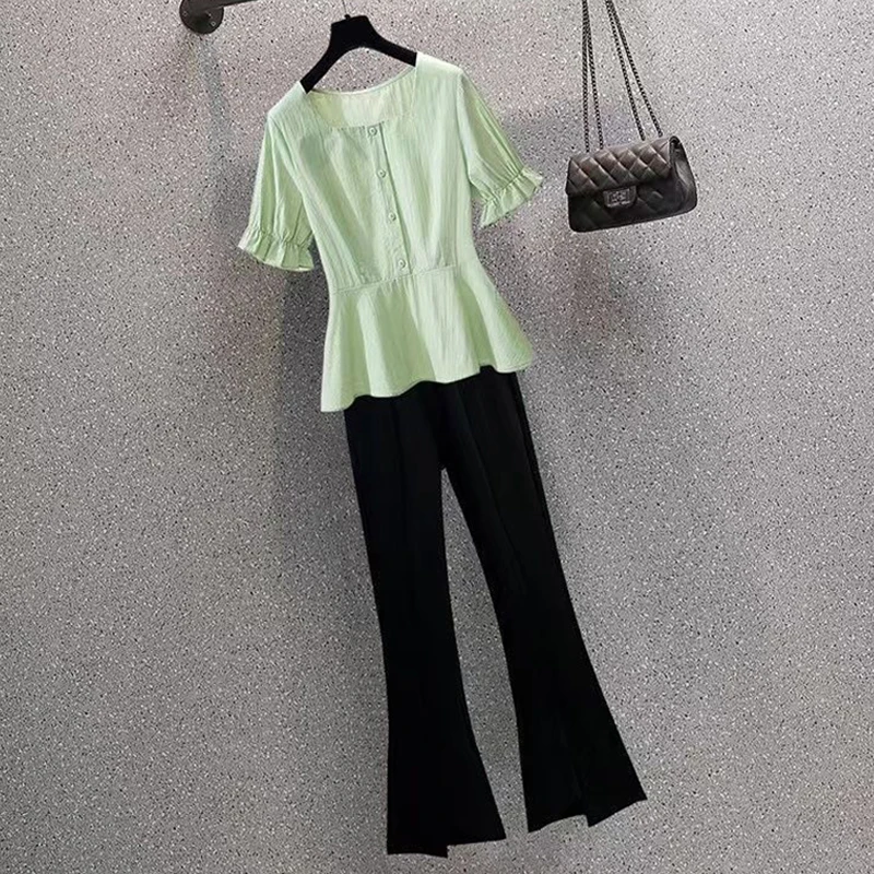 Set dua potong sederhana dan elegan untuk wanita, atasan warna solid dengan kerah persegi serbaguna dan anti-penuaan + celana melebar untuk musim panas.