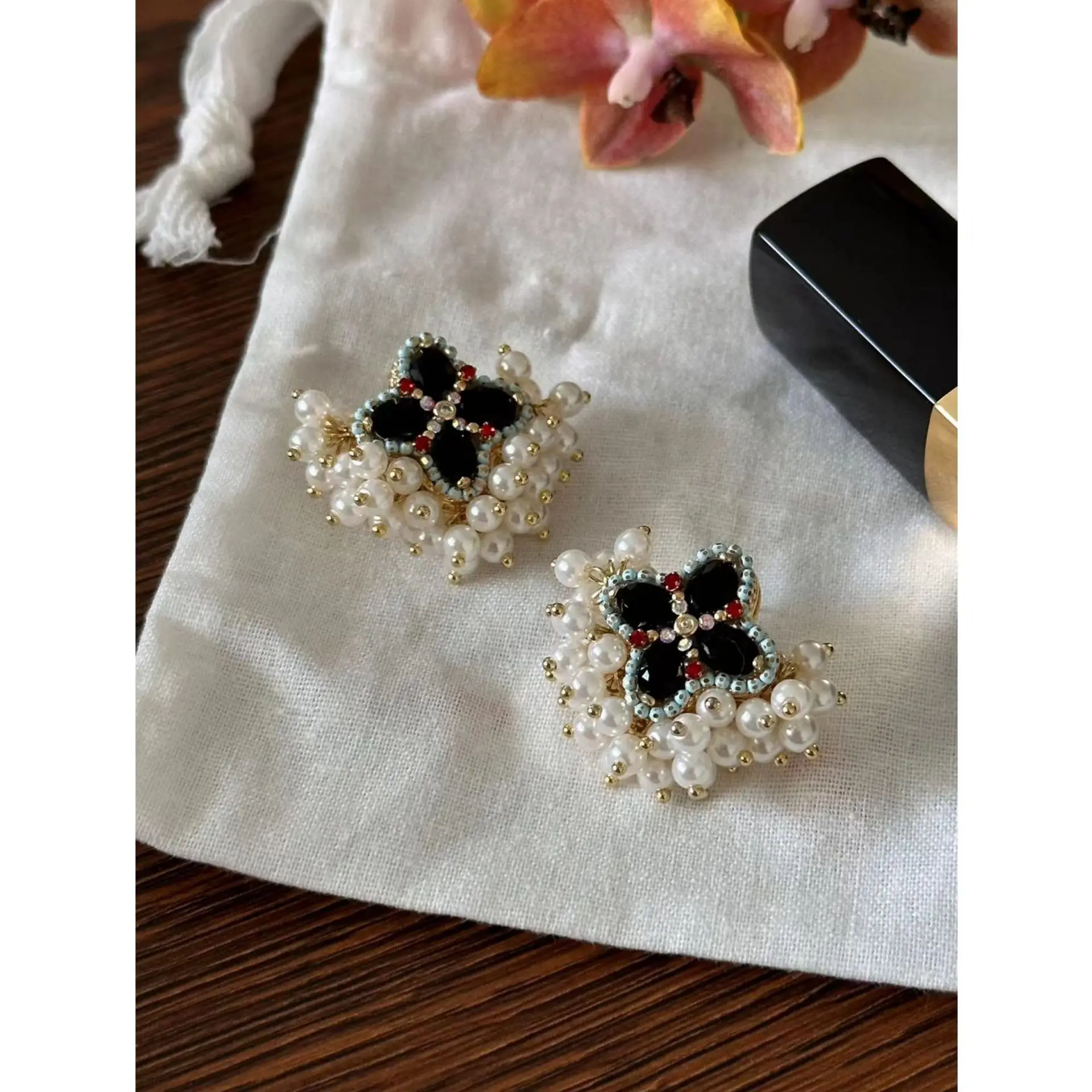 vintage beaded flower shape earrings black zircon diamond-shape advanced jewelry