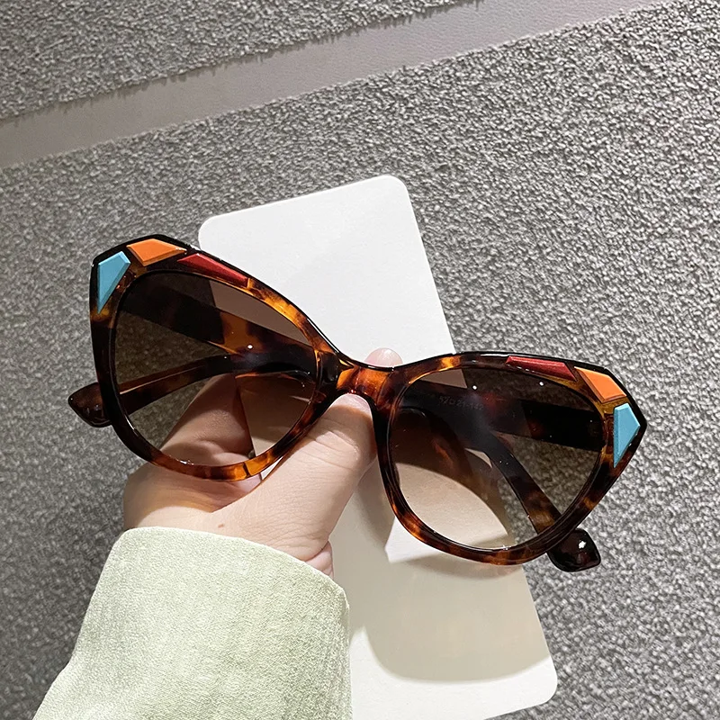 

13148 Retro British Cat Eye Sunglasses Large Frame Color Block Anti-Blue Light Fashion