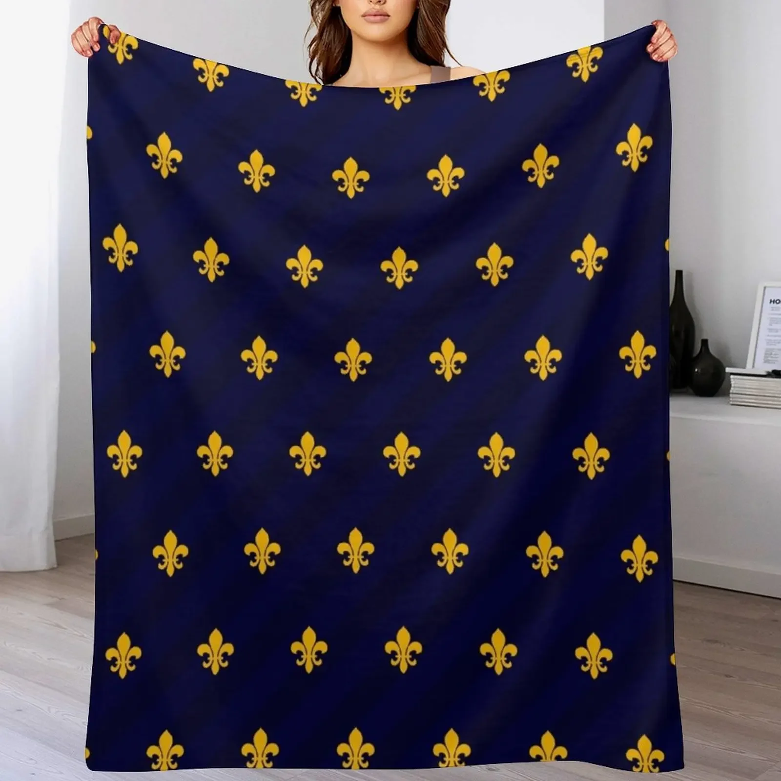 

Fleur de Lys Gold Blue Throw Blanket Quilt Cute Blankets For Sofas Thermals For Travel Blankets