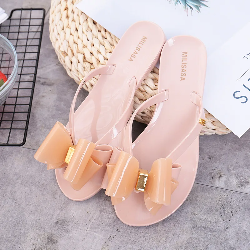 Summer Women\'s Korean Edition Outdoor Slippers with Bow and Herring bone Wearing Flat Bottom Slippers and Thick Bottom Slippers