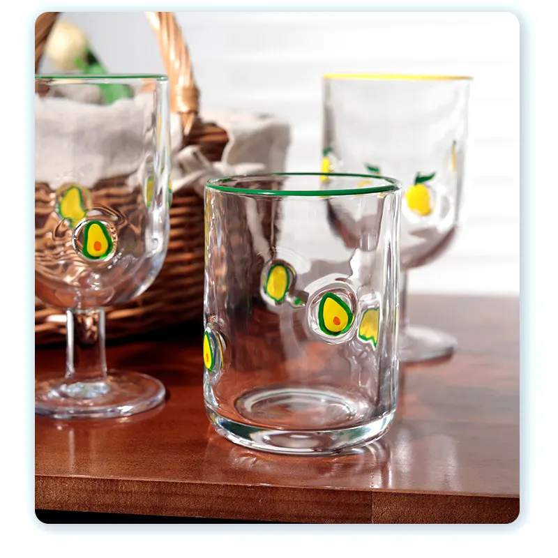 Copa de champán pintada a mano PYH con diseño de fresa, copa de vino tinto de corazón alto, copa de vino espumoso, copa creativa.