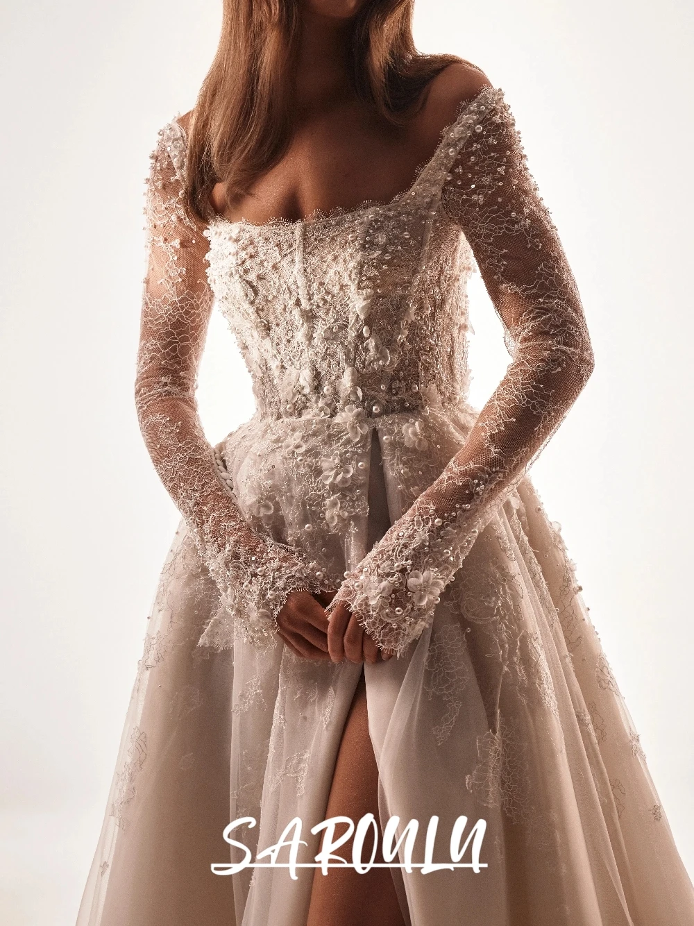 

Fantasy Lace Pearls Wedding Dress Gorgeous A Line Off shoulder Bride Wear Fashion Classy Sexy High Slit Customized Bridal Gown