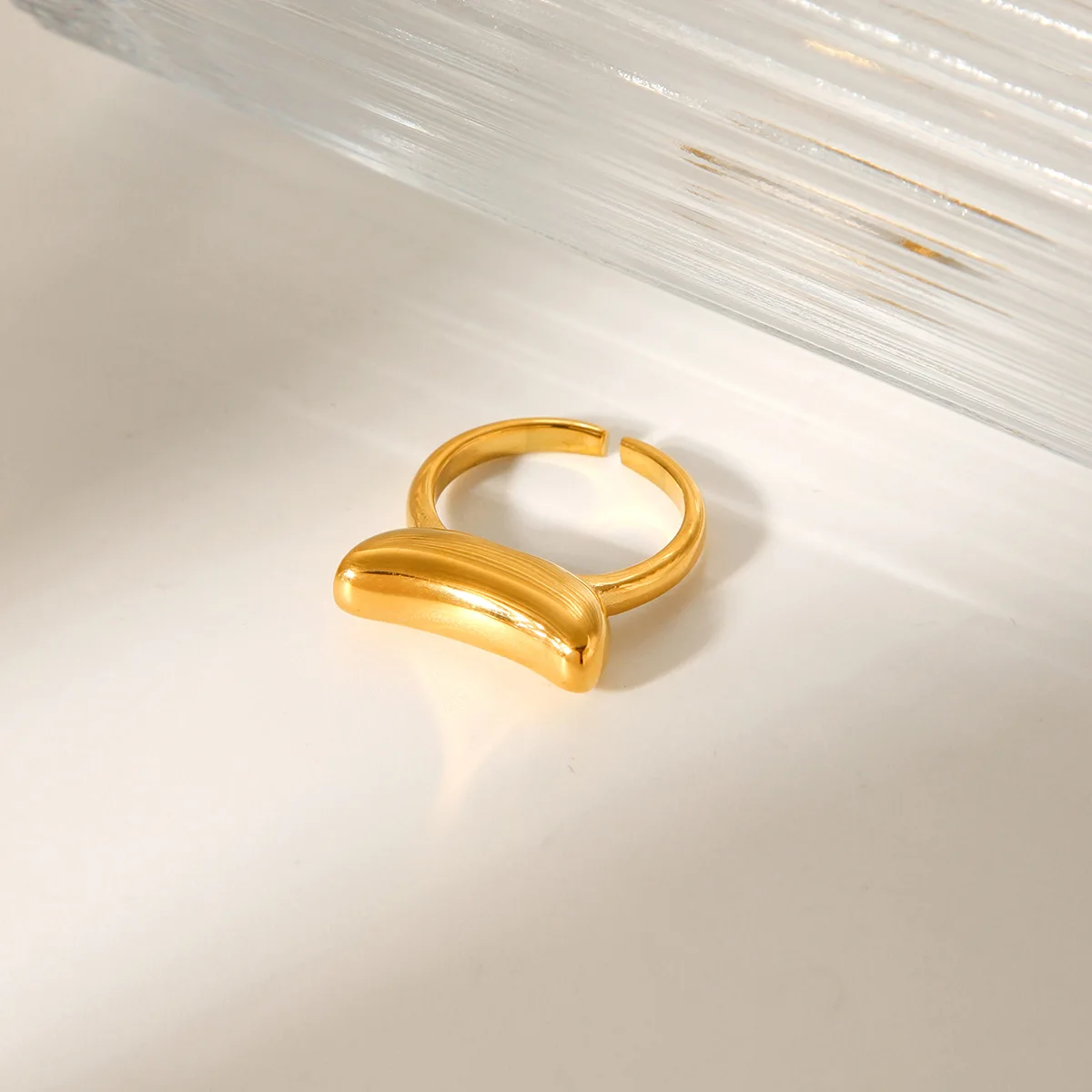 Fashionable versatile gold-plated ingot ring, minimalist Ins style, non-fading open titanium steel ring for women
