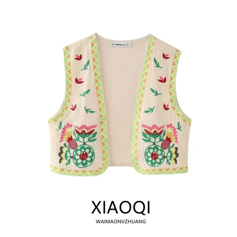 

Spring 2024 Women's Faion Casual Versatile Embroidered Top Slimming Design ort Length Other Material 00% ular Sle