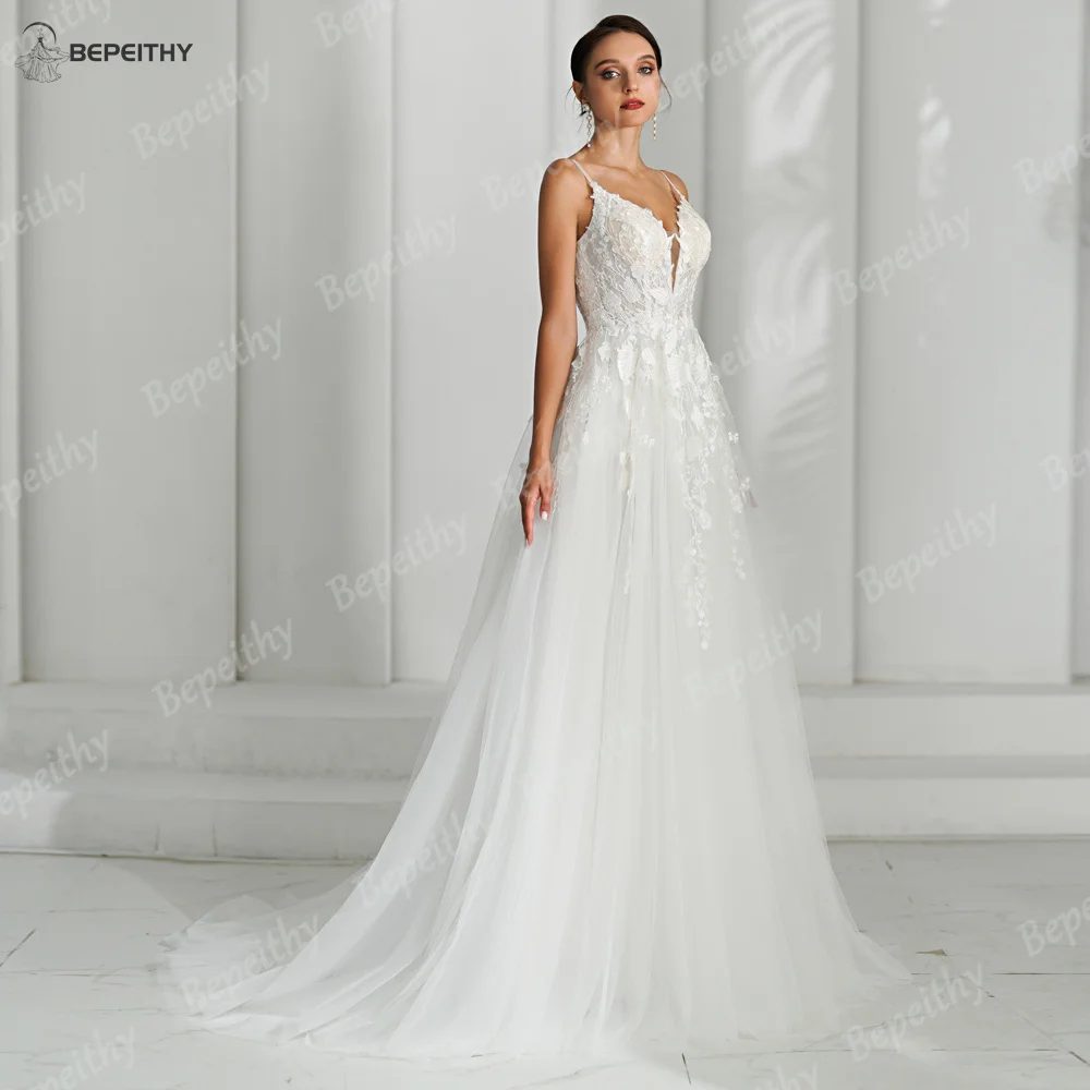 BEPEITHY-Robe de Mariée en Dentelle Ivoire Personnalisée, Sexy, Col en V Profond, avec Traîne, Style Boho, pour ixde Mariage sur la Plage, 2024