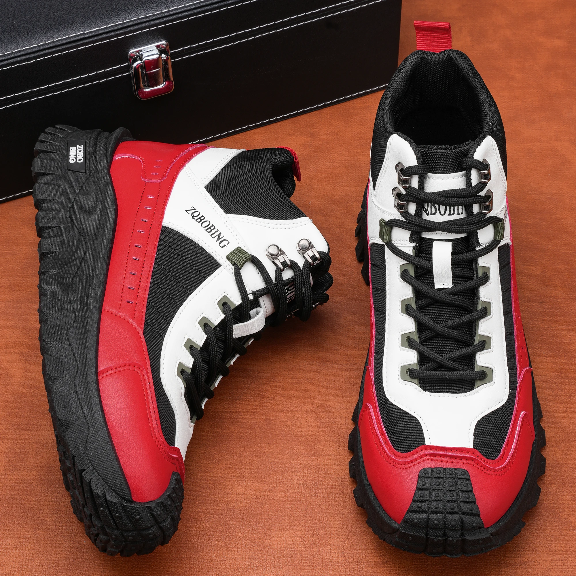 Neue Herbst- und Winter-High-Top-Outdoor-Wanderschuhe für Herren, Größen 39-48, dickbesohlte, rutschfeste, verschleißfeste Arbeitsschuhe, Farbblockierung, vielseitig, trendig, höhenvergrößernde Herren-Sportschuhe – Detail 4