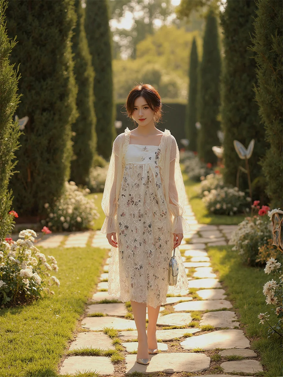 

White Oversized Women'S Cotton Blouses Sunproof Pure Autumn Korean Short Elegant Long Female Lace Big Size Sleeveless Beach