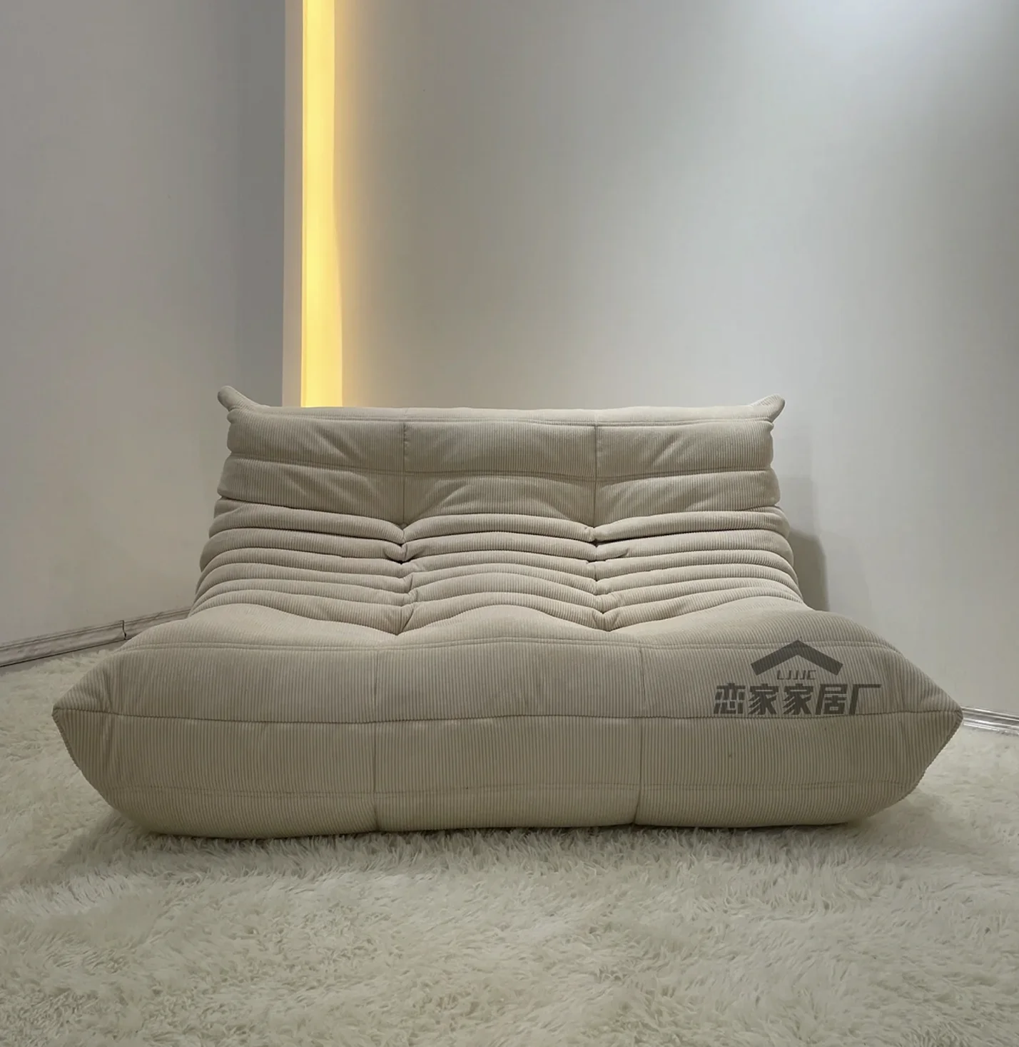 

Two beige corduroy sofas, stylish and durable, suitable for living rooms, bedrooms, hotels, and bars