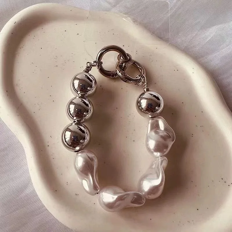 

Baroque mobile phone chain-shaped pearl plated bead bracelet hanging chain keychain pendant double buckle CCD jewelry