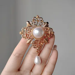 Floral Simulated Pearl Tassel Brooch Pin Alloy Flower Brooches for Women Bouquet Sweater Scarf Clothing Accessoris Corsage