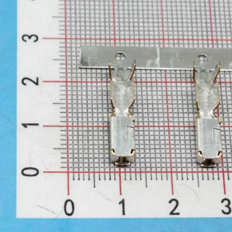 

50PCS Genuine Tyco connector 1813018-6 female terminal