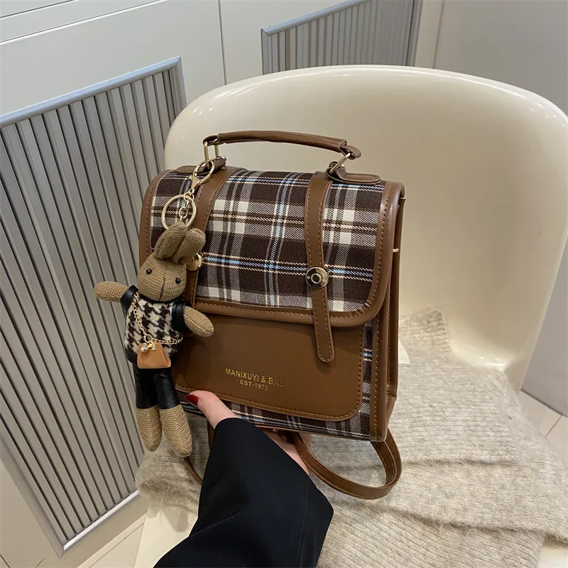 حقيبة طالب عصرية بألوان متباينة كلاسيكية، حقيبة ظهر كاجوال عصرية جديدة، حقائب نسائية أنيقة ذات ملمس متقلب