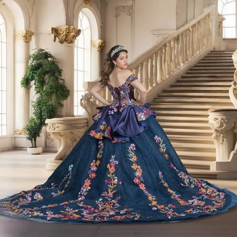 Рисунок 5 - Блестящие темно-синие платья Quinceanera
