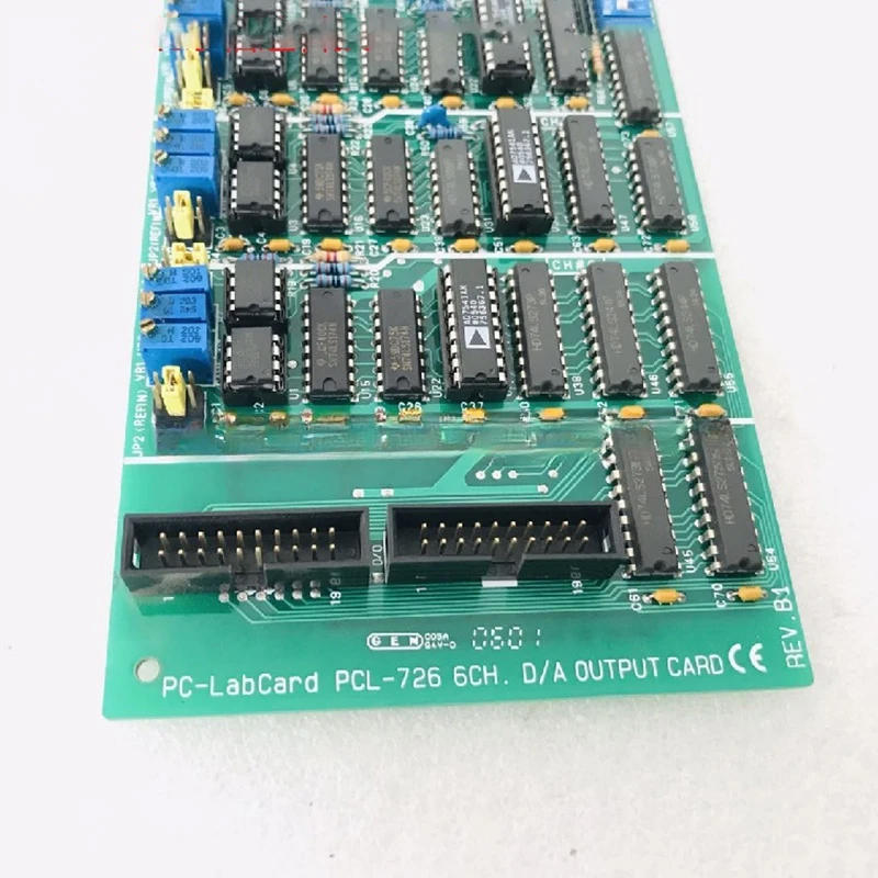 PCL-726 6CH.D/A For Advantech 6-channel 12-bit Analog Output Card ISA Slot Before Shipment Perfect Test