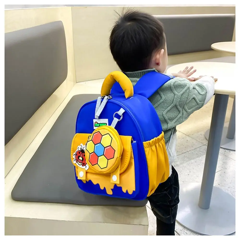 Bolsa escolar de jardim de infância com padrões de animais, alças ajustáveis à prova d'água, mochila de berçário de desenho animado, grande capacidade, fecho com zíper