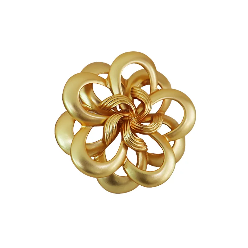 

Retro Metal flower Brooch Women's Niche Fashion Temperament Brooch Pin Accessories Gift