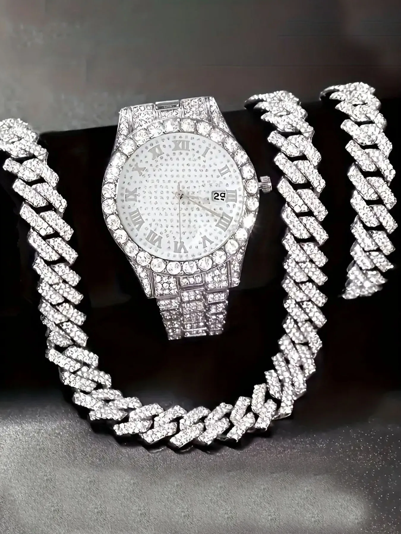 

Luxury Men's Square Quartz Watch with Diamond-Embedded Roman Numerals Alloy Fashion Gift Set