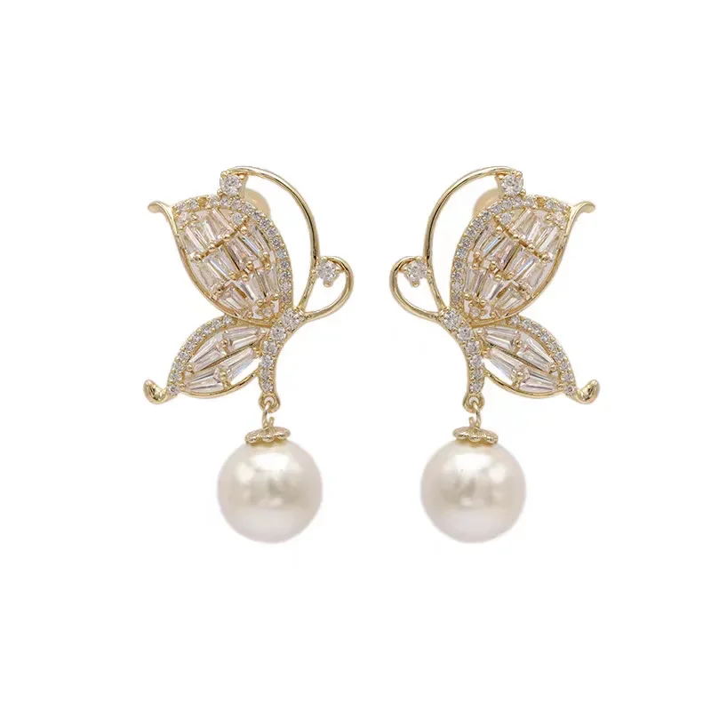 

Korean version micro-zircon butterfly brooch, high-end versatile women's clothing brooch, creative clothing accessory pin