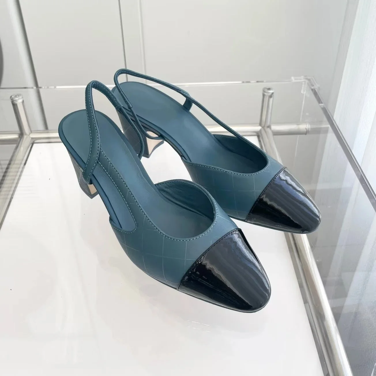 2026 Mixed Color Back Strap Pumps Sandals Shoes for Women Pointed Toe Heels Thin High Heels Wedding Shoes 2025 New Zapatillas Mu view 3