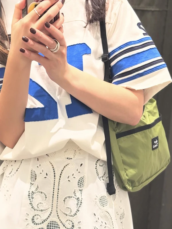 

Loose round Neck T-Shirt Patchwork Retro Digital Embroidery Summer 2025 Yein Hui Style Cotton Creative Commute Style Shirt