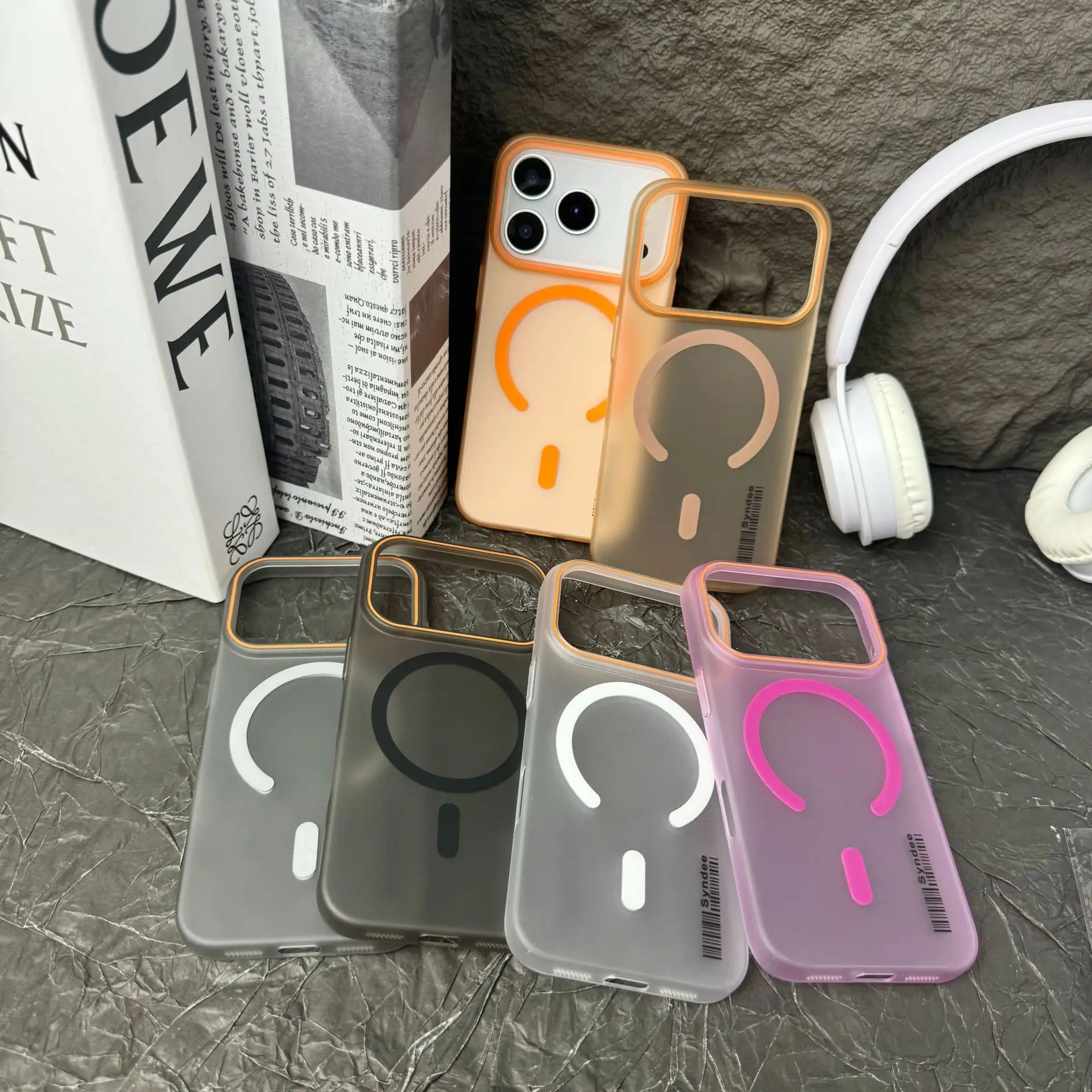 حافظة هاتف مغناطيسية ملونة غير لامعة لهاتف آيفون 17 16 15 14 13 12 11 Pro Max Plus 17 Air 12 13 Mini XS XR غطاء خلفي مقاوم للصدمات