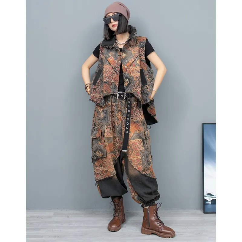 

2024 Summer New Trendy Personality Print Distressed Denim Irregular Vest + Large Crotch Pants Two-piece Set Women LX323