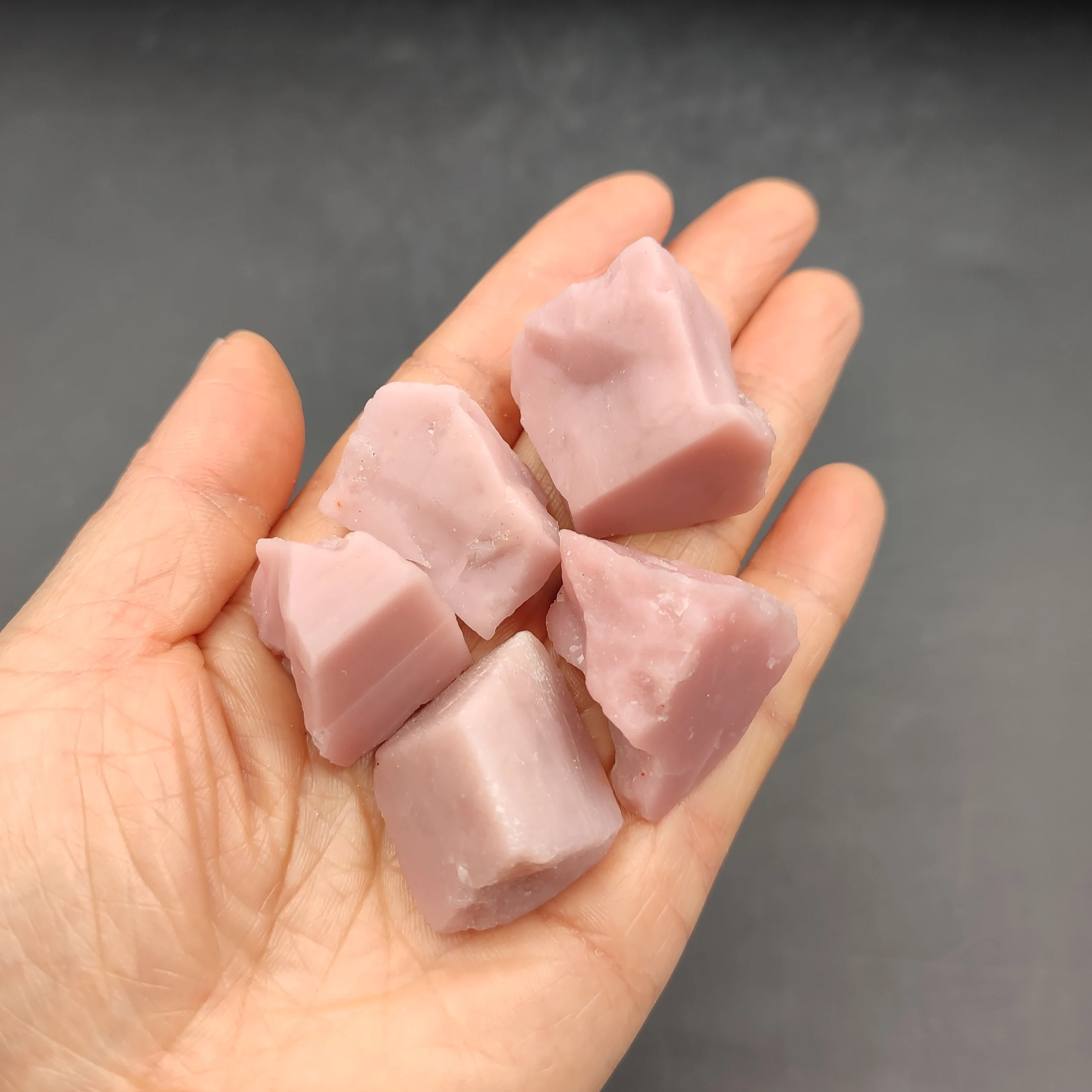 1pc Natural Pink Opal Raw Stone Rough Quartz Crystal Reiki Healing Rock Mineral Specimen Aquarium Home Decoration