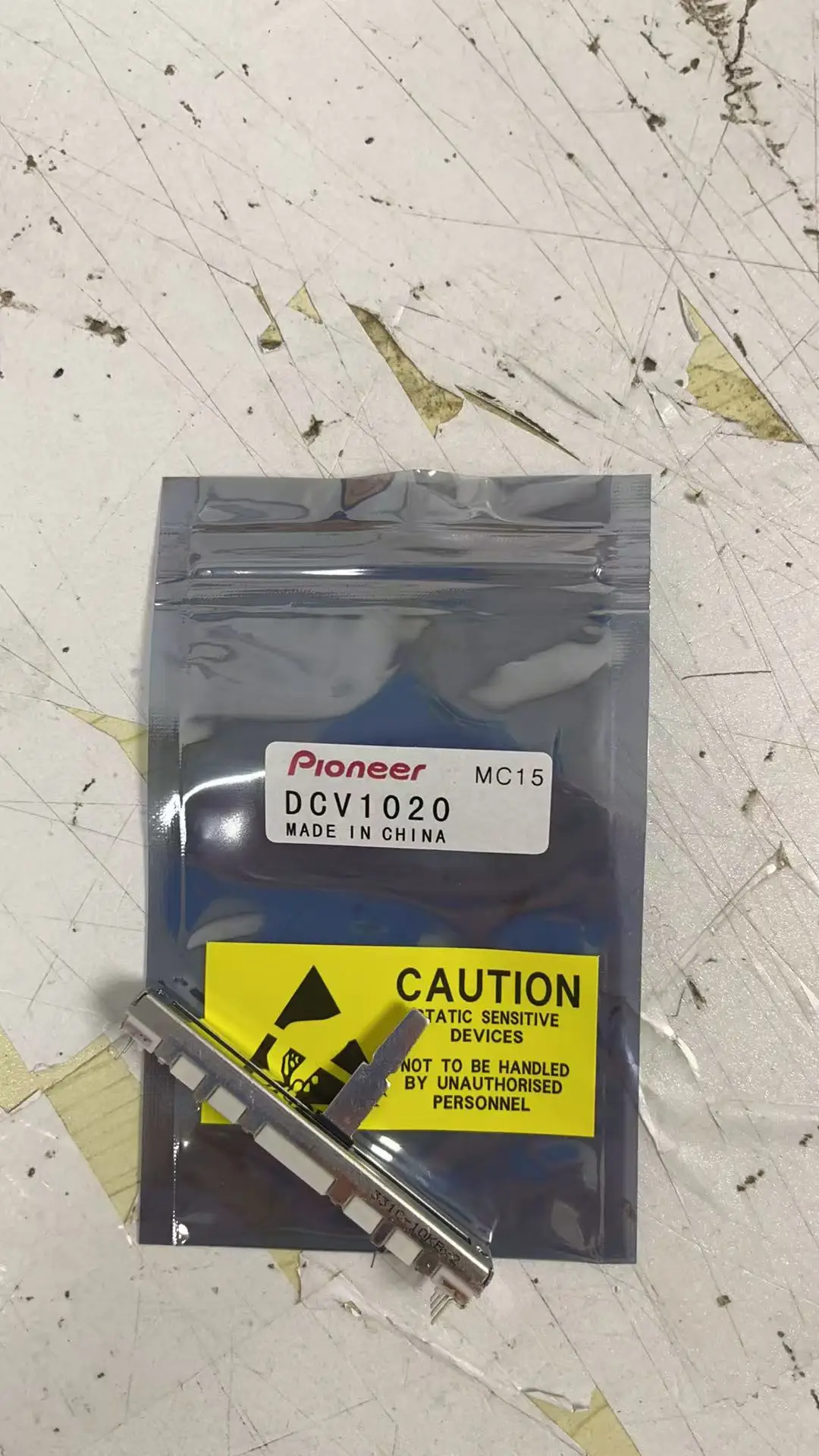 Оригинальный потенциометр громкости вертикального фейдера Pioneer DDJ-SB DDJSB2 SB3 DDJ-400 200 DCV1024 DCV1020