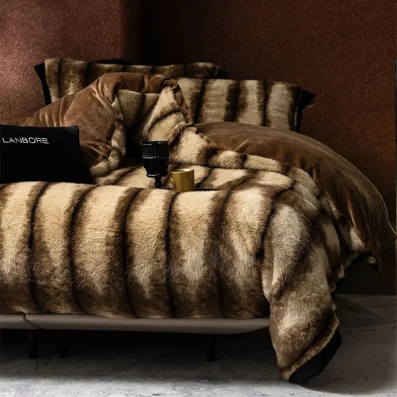 Faux Fur Winter Thickened Vintage Luxury Bedding Set Velvet Warm Short Plush Duvet Cover Flat/Fitted Bed Sheet Pillowcases 4Pcs