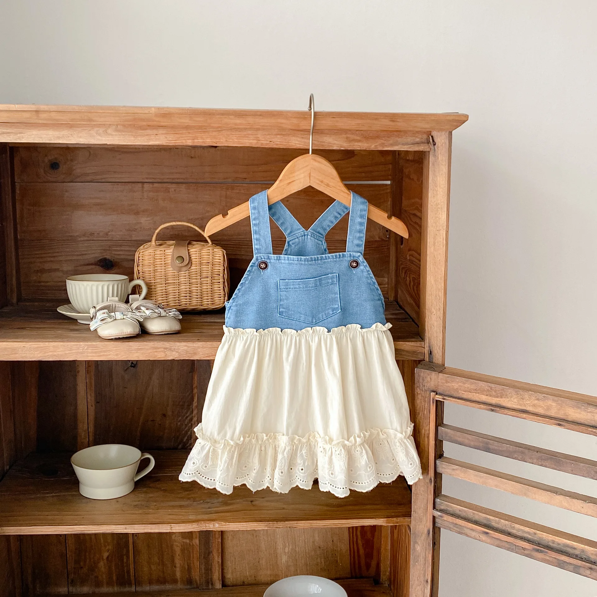 

Summer new 2-4 year old baby clothing, fashionable dresses, denim camisole patchwork dresses