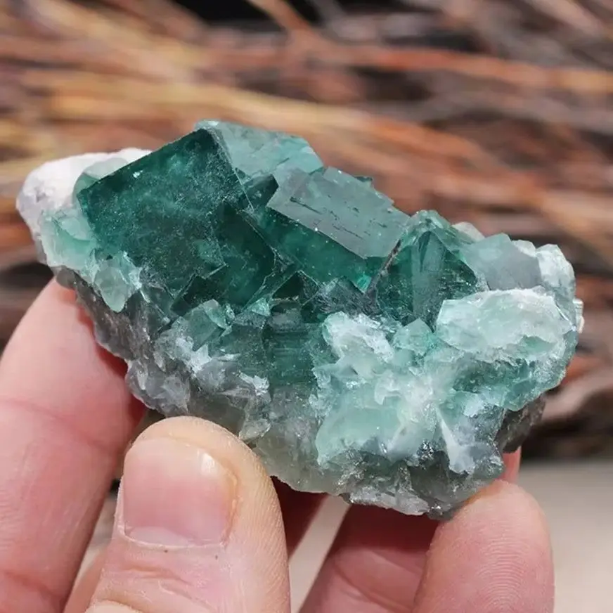 

1pc Natural crystals green fluorite Mineral specimen cluster Stones and Healing crystal Home decoration