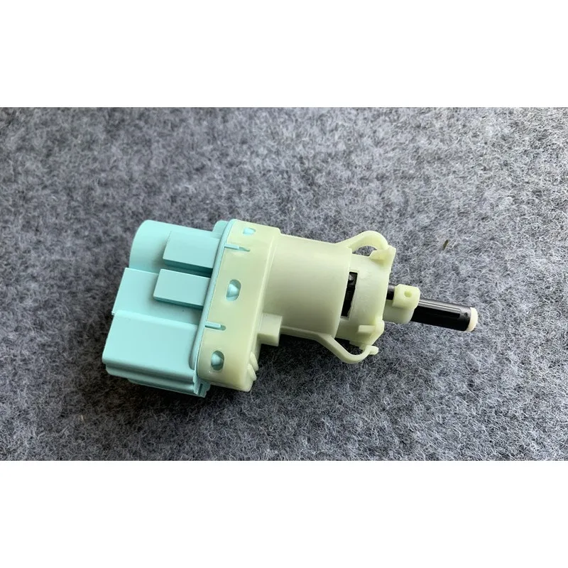 Brake Light Switch Brake Pedal Sensor for Ford Raptor F150 Mustang for Lincoln Brand New