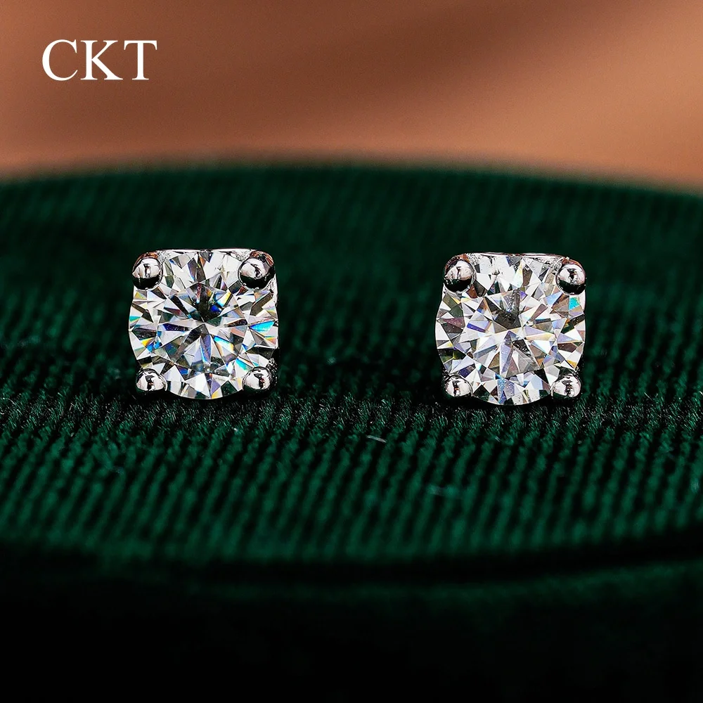 

CKT 18k White Gold Stud Earrings for Women Four-claw Simple Earrings 0.5ct Diamond Moissanite Platinum Pt950 Earrings Jewelry