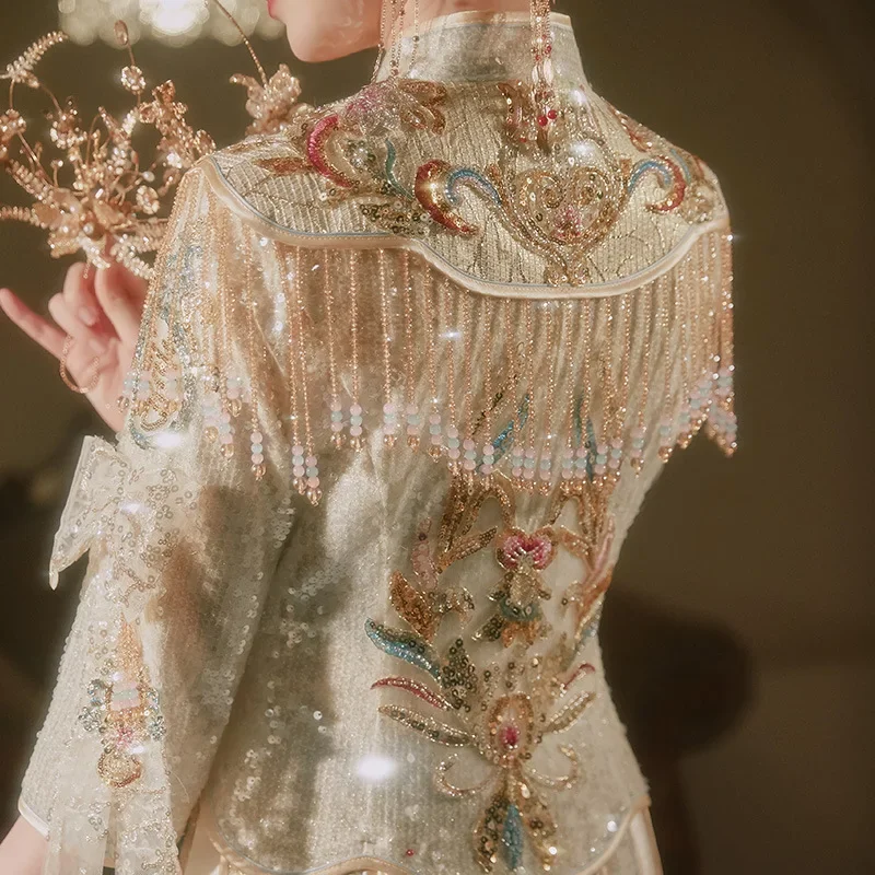 Shuhe Luxus-Champagner-Kleid: Mein Erlebnis mit dem chinesischen Brautkleid für den Sommerabend