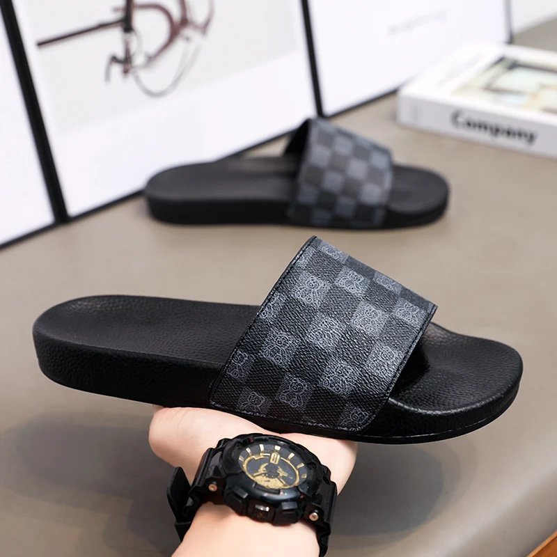 شباشب رجالية صيف 2025 ملابس خارجية جديدة شباشب منزلية صنادل شاطئ مانعة للانزلاق #1