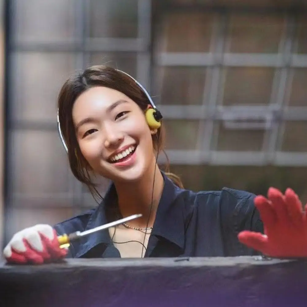 Underwire سماعة الرأس الموسيقى Mp3 وكمان المشاعر الرجعية المحمولة السلكية سماعات صغيرة موضة صور الدعائم #4